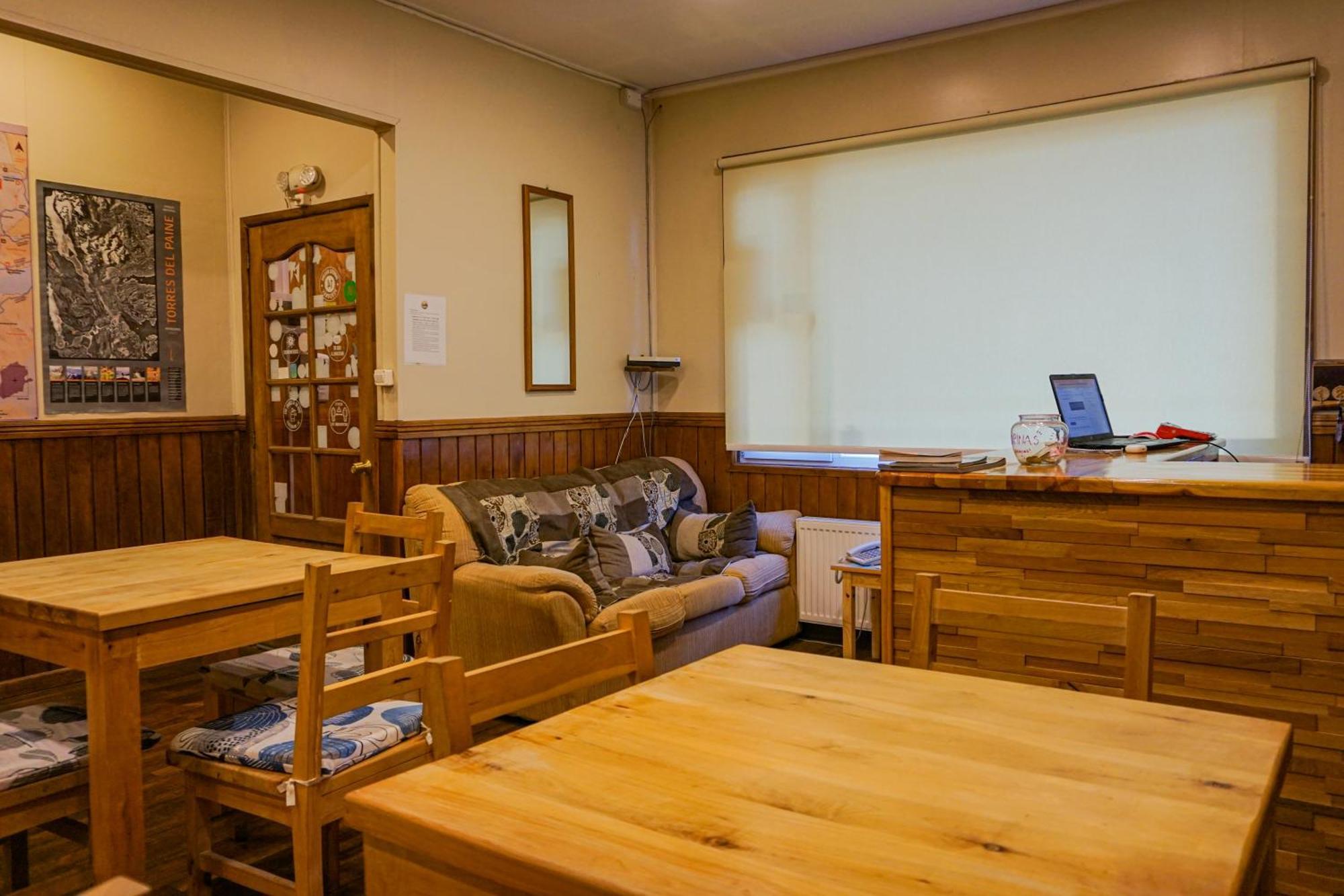 Hostal Reymer Patagonia Пуерто Наталес Екстериор снимка
