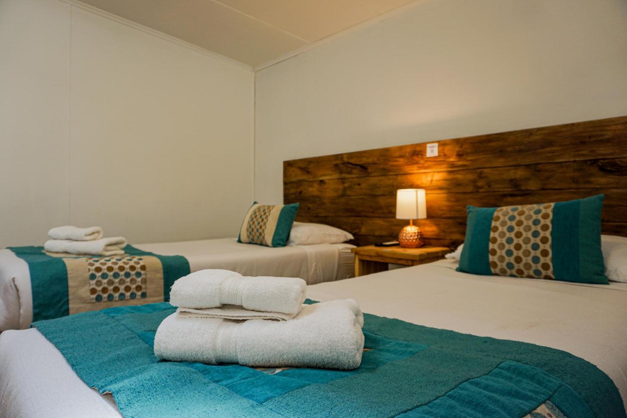 Hostal Reymer Patagonia Пуерто Наталес Екстериор снимка